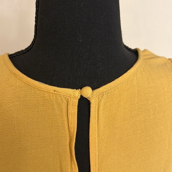 American Eagle Boho Top with Keyhole Button, Sz. S. - Picture 7 of 11